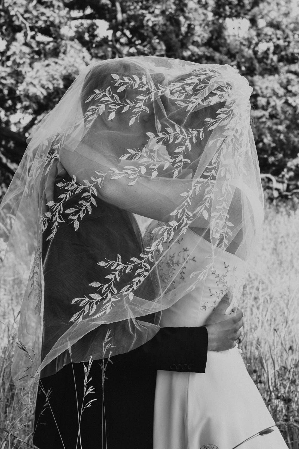 Leaf Veil Waltz Length Veil Cathedral Veil Lace Leaf Trim  display picture 3