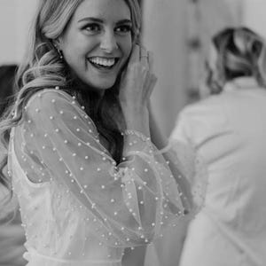 Pearl bridal robe robe with pearl sleeves boudoir robe Dressing gown pearl photography robe Plus size pearl robe Long Bridal Robe with Pearl