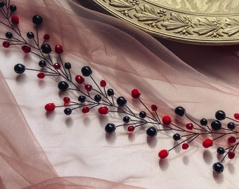 Tige de cheveux de mariée rouge et noire Pièce de cheveux de mariée Bijoux noir et rouge Bandeau accessoire de cheveux de mariage gothique noir Couronne gothique noire