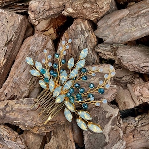 Beach wedding hair vine Blue Hair Comb Opal Hair Pin White Opal Hairpiece Aqua Blue Hair Piece Bride Hair Comb blue Moonstone Hair Vine