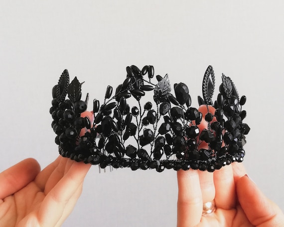 Black Crystal Tiara Gothic Wedding Headpiece Black Feather  display picture 2