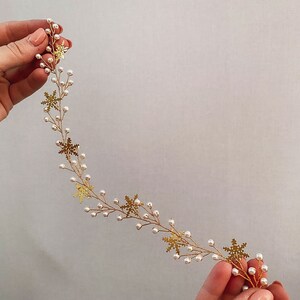 Snowflake tiara gold snowflake hair accessories winter bridal hair piece snowflake headband winter ice headpiece wedding hair vine Elsa Tiar zdjęcie 6