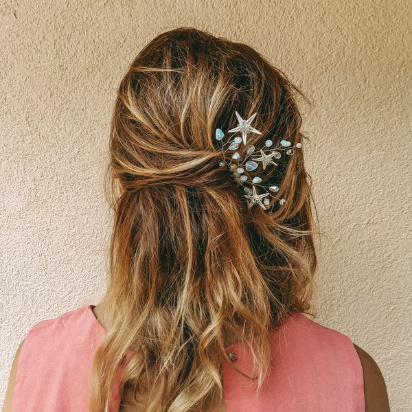 Peine de pelo nupcial de estrella de mar Piedra lunar azul joyería de pelo de boda de playa Pieza de cabeza de destino Tocado de sirena Clip de pelo de novia Peine de boda