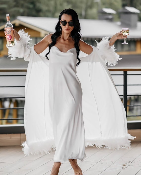 Feather robe with train Boudoir Long silk bridal robe set with feather Photoshoot Feather Bridal Robe Bridal party robe Luxury Bridal Robe