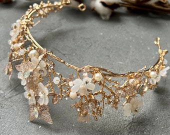 Butterfly crown Bridal gold crown Boho wedding hair accessories Hair jewelry Flower bridal headband Gold leaves crown Rustic crown Celestial