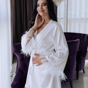 White feather robe feather sleeves robe silk robe dressing gown luxury robe wedding Gift for Bridal  Bridal lace robe Feather Bridal Robe