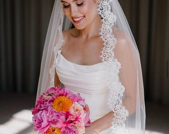 Boho Floral Lace Edge Mantilla Wedding Veil Elegant Flower wedding Veil Lace cathedral bridal veil Outdoor botanical Wedding Garden wedding
