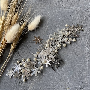 snowflake hair vine for winter wedding hair comb snowflake hair piece hair accessories Snowflake fascinator Bridal hair comb Christmas gift