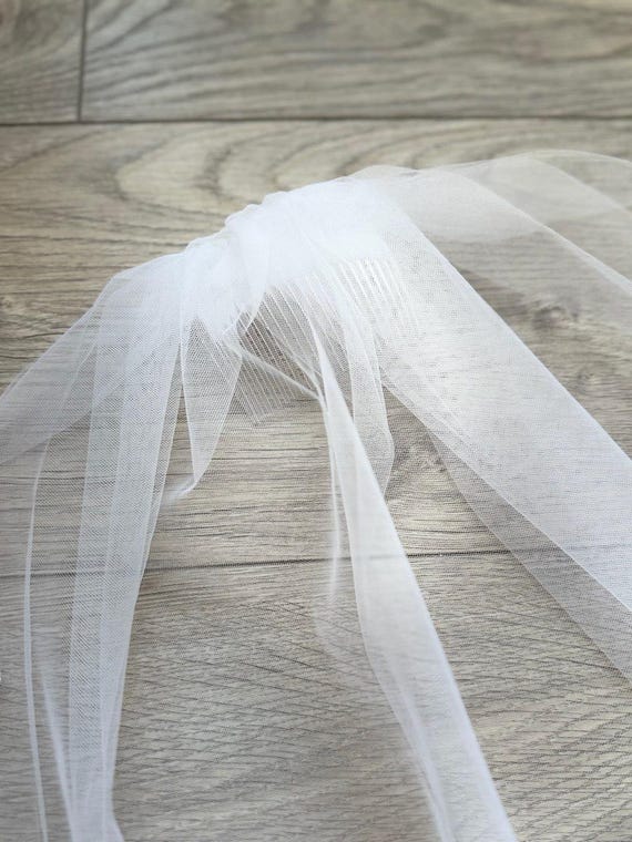 Tulle Pearl Bridal Hair Bow: Wedding Veil Alternative - Etsy display picture 3