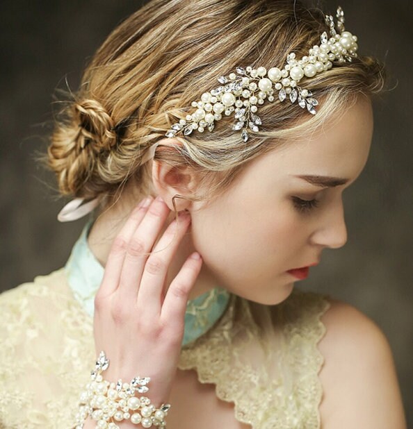 Wedding hair top accessories 2018