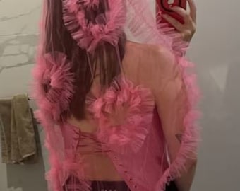 Ruffles Dusty Pink Wedding Veil Pink Ruffle heart Veil modern veil hen do veil Alternative bridal veil Bachelorette Veil Valentine's Day Vei