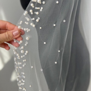 Crystal Pearl Wedding Veil Elegant Bridal Veil Pearl & Crystal Beaded Veil Beaded Veil Pearl Cathedral Veil Crystal Edge Veil Fingertip Veil