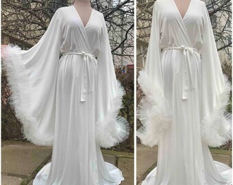 Ruffle Bridal robe with train Boudoir Robe Ruffle Maternity Dress for Photoshoot bridal party robe Sheer robe Satin silk robe Bridesmaid gif