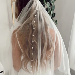 Scattered Pearl Wedding Veil One Layer Cathedral Length Wedding Veil Tulle Bridal Veil with Pearls Edge pearl Bride Wedding Veil Simple Veil