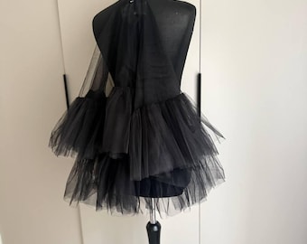 Black Ruffle Veil Gothic Bride Halloween Unique Wedding Veil black bridal veil with ruffles lux veil with ruffled edge Black Veil Dark Veil