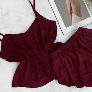 Conjunto de pijama de dama de honor PJ nupcial regalos dama de honor regalo para la despedida de soltera pijamas Regalo de dama de honor Conjunto de camisola de dama de honor Despedida de soltera