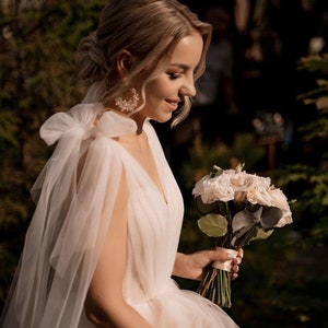 wedding dress sleeves Detachable shoulder bow tulle Wings wedding cape shadow cape Bridal cape Tulle Bow Wings Wedding dress sleeve