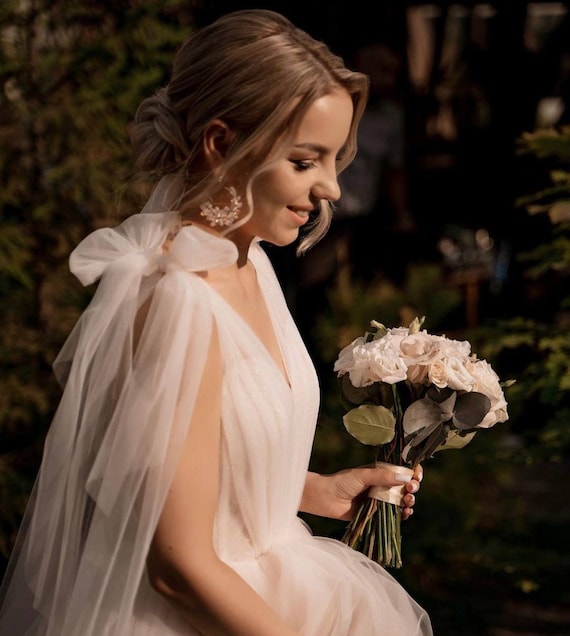Shoulder cape wedding dress top