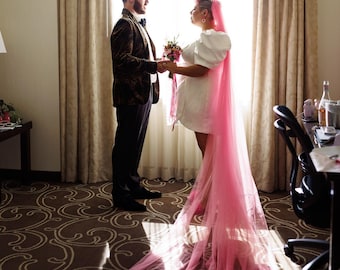 Bright Pink Bridal Veil: Modern Elopement Vegas Vibe