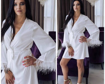 White feather robe feather sleeves robe silk robe dressing gown luxury robe wedding Gift for Bridal  Bridal lace robe Feather Bridal Robe