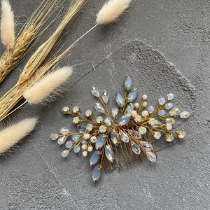 Moonstone side hair comb White opal hair comb Rose gold hair piece Moonstone headpiece Wedding hair comb Beach minimalist opal hair clip