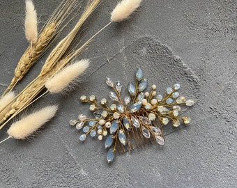 Moonstone side hair comb White opal hair comb Rose gold hair piece Moonstone headpiece Wedding hair comb Beach minimalist opal hair clip