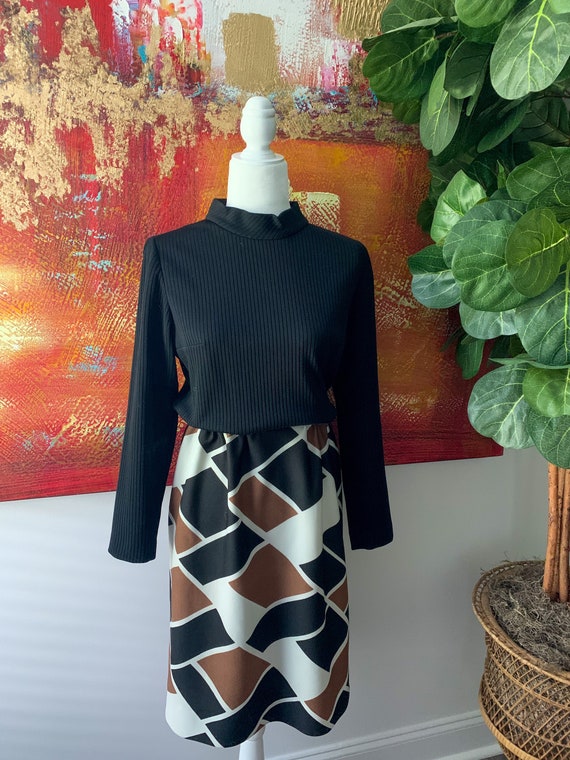 Vintage 1960’s Mock-neck Knit Geometric Mini Dress