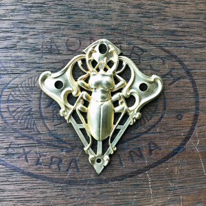 Vintage French Brass Stamping/Antique Style/Scarab/Beetle/Centrepiece/Plaque/Sun God/Egyptian Revival/French Findings/C18 image 3