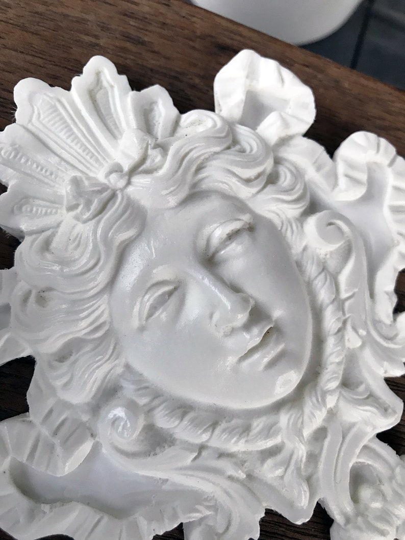 Handmade Resin Ornament Fauxnament Craft Supply Art Element Neoclassical Face Louis XIV Versailles Royalty Ornament Wall Decor image 1