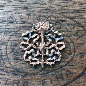 Vintage French Brass Stamping/Antique Style/Apollo/Louis XIV/Baroque/Ribbons/Flowers/18th Century/Versailles/French Findings/C20