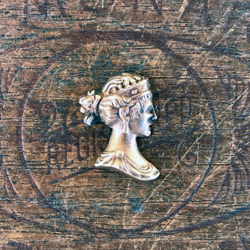 Vintage French Brass StampingAntique StyleNeoclassicalCameoFrench FindingsA16