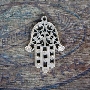 Vintage French Brass Stamping/Antique Style/Islamic/Hamsa Hand/Hand of Fatima/Filigree/French Findings/E14 image 3