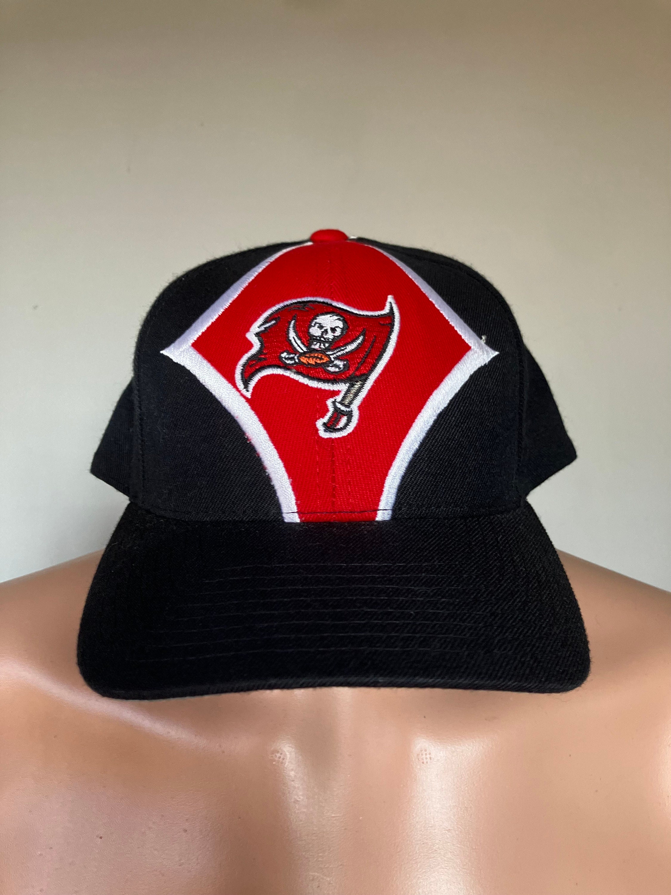 Starter NFL Tampa Bay Buccaneers キャップ Starter NFL Pro Line Tampa Bay Buccaneers Adjustable Hat 2000s - Etsy