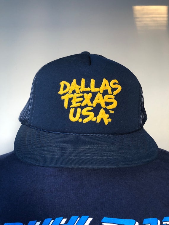 Deadstock Dallas Texas USA Scratch Puff Print Mesh Hat 80’s