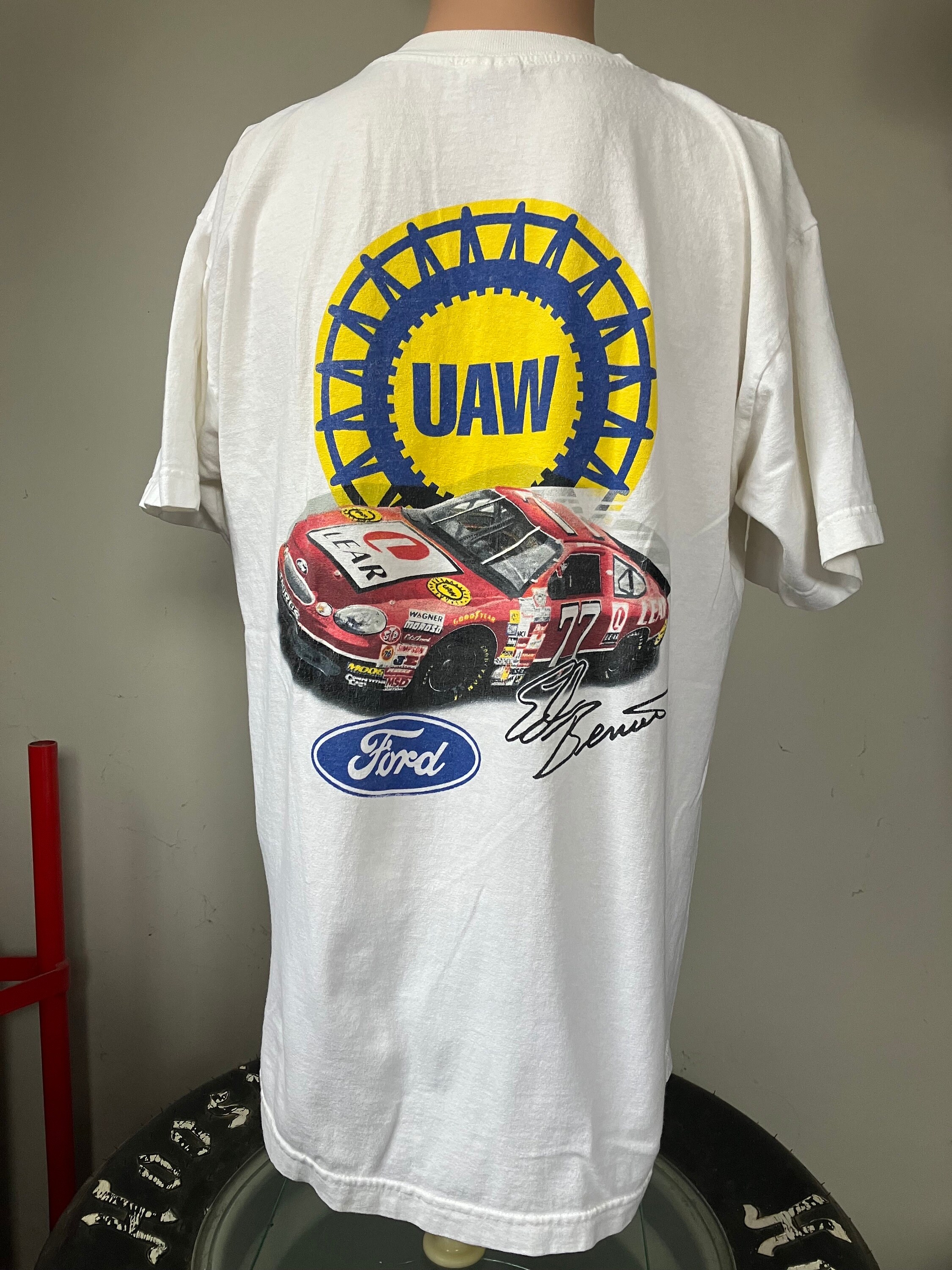【IONSEOUL】Taurus Ford Racing Short Sleeve T-Shirt 4JH316 Ford Performance Men's Short Sleeve T-Shirt - Official Ford