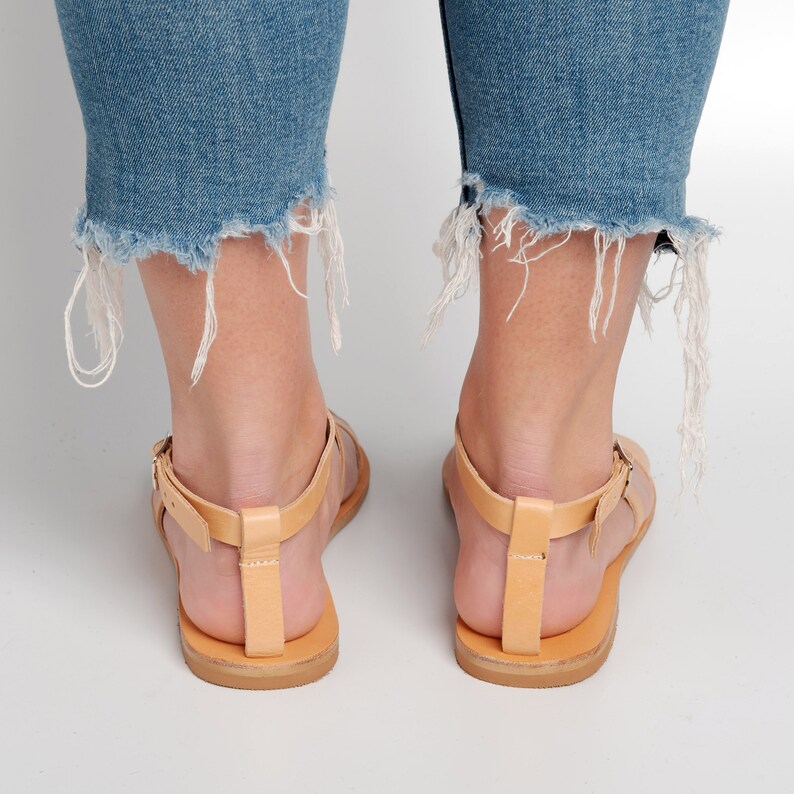 minimal sandals women