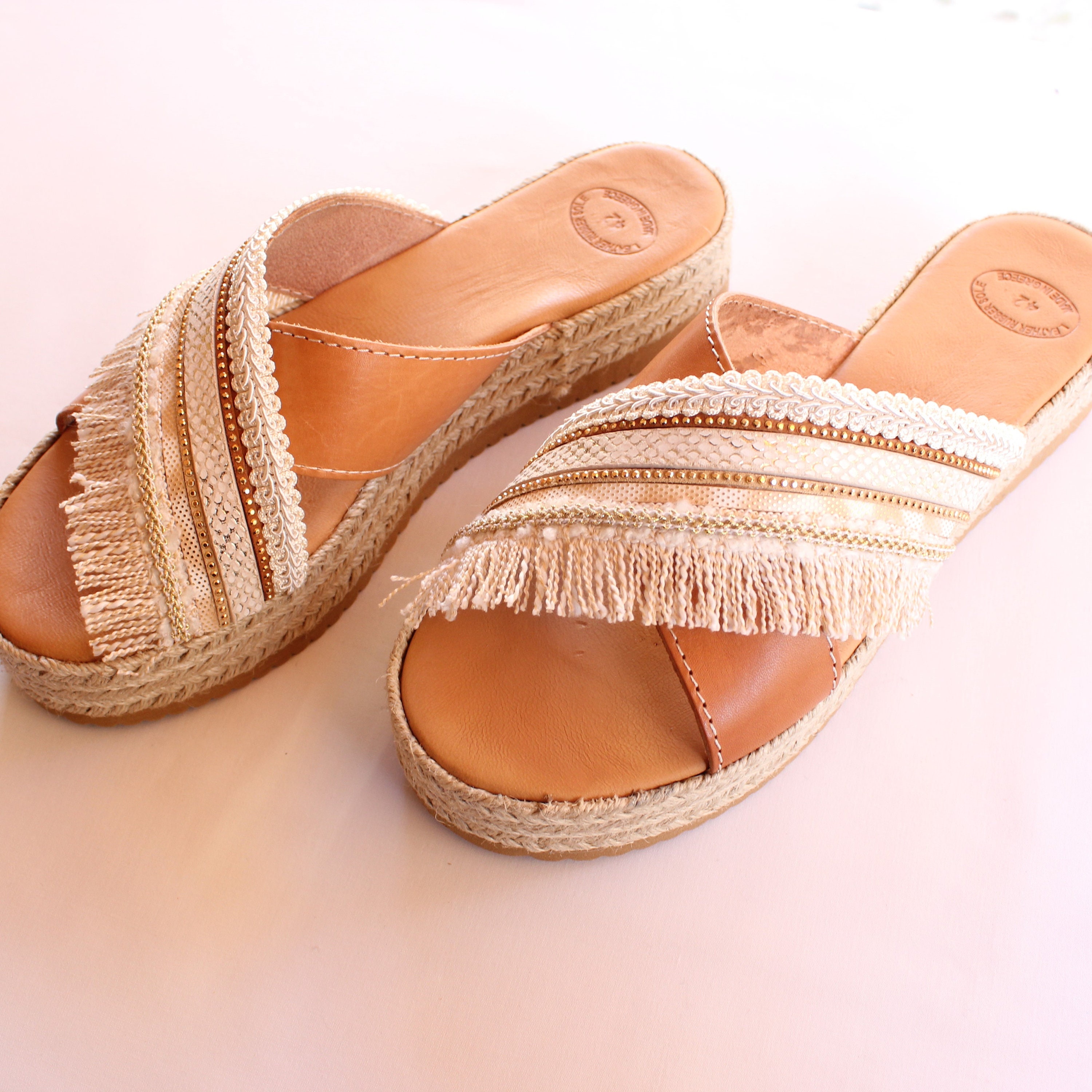 summer sandals with covered toes