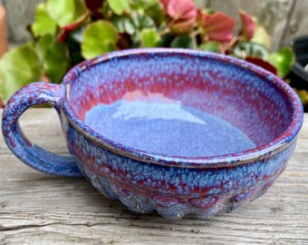 Taza artesanal para sopa o café con leche - Tonos "mágicos púrpuras" - Tallada a mano