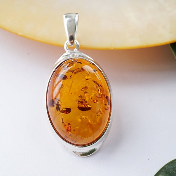 Sterling silver amber pendant deals