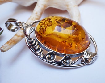 Elegant Amber Pendant, Orange Amber Pendant, Natural Baltic Amber Pendant, Vintage Style Amber Pendant, Baltic Amber Jewellery, Amber Gift