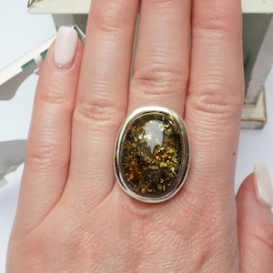 Big Chunky Amber Ring, Elegant Amber Ring, Sparkly Green Amber Ring, Adjustable Amber Ring. Handmade Amber RIng, Amber Statement Ring, Amber