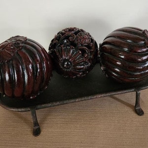 Versatile Display Tray