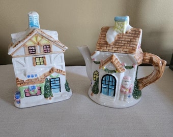 French Santa's House Creamer Set