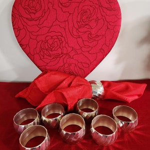 Set of 8 Silver plated Napkin Rings