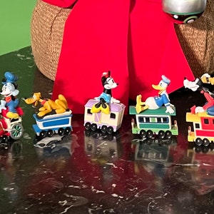 Hallmark 1998 MICKEY MOUSE EXPRESS Train 5 pc. Ornament Set, Merry Miniatures