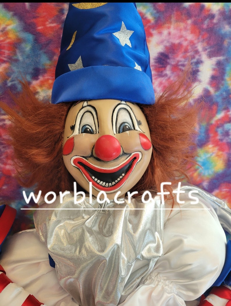 Poltergeist Clown doll replica image 2