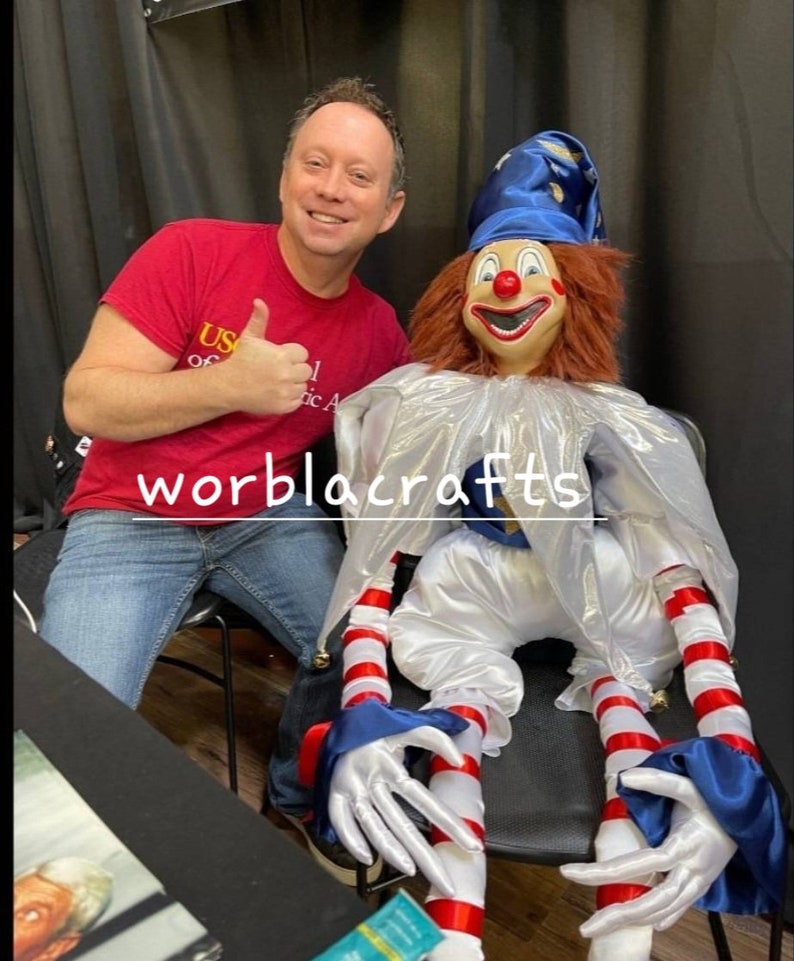 Poltergeist Clown doll replica image 7