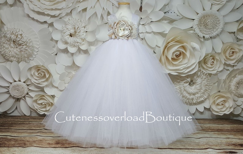 White Flower Girl Tutu Dress-White Tutu Dress-White Tutu Dress.Flower Girl Tutu Dress-Wedding Tutu Dress-Birthday Dress.