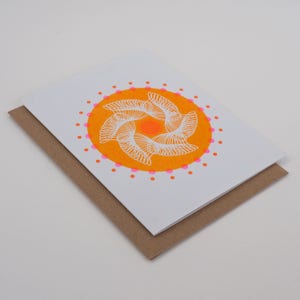 Cartão de notas espirógrafo de geometria sagrada em laranja e rosa, caixa em branco imagem 2