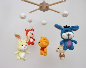 Crochet Winnie the Pooh mobile, Pooh and friends, Pooh, Piglet, Tigger,Eeyore,rabbit, Kanga, Roo, Lumpy, Nursery decor, baby gift, baby toys